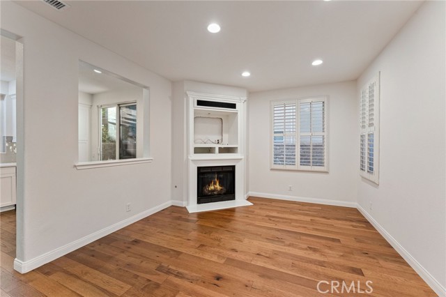 Detail Gallery Image 5 of 37 For 204 Windy, Tustin,  CA 92782 - 3 Beds | 2/1 Baths