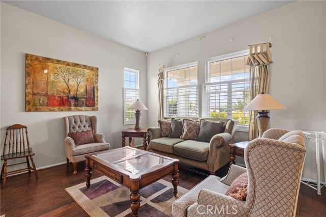 5614 Regent Hill W Terrace, Palmdale CA: https://media.crmls.org/medias/b1bb74ee-277c-472d-903a-b7d1d1d6275b.jpg