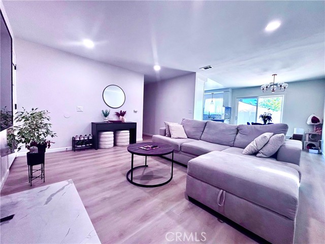 Detail Gallery Image 7 of 18 For 2969 Crestwood Pl, Riverside,  CA 92503 - 3 Beds | 2 Baths