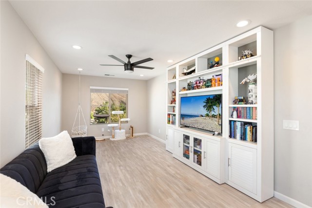 Detail Gallery Image 14 of 55 For 33032 Canopy Ln, Lake Elsinore,  CA 92532 - 4 Beds | 2/1 Baths