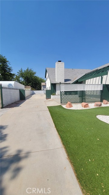 1135 Caperton Street, Lancaster CA: https://media.crmls.org/medias/b1bd3206-3901-4c2b-a854-974c7046526d.jpg