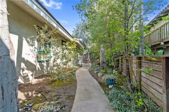 2213 Valley Drive, Manhattan Beach, California 90266, 4 Bedrooms Bedrooms, ,3 BathroomsBathrooms,Residential,Sold,Valley,SB22167937