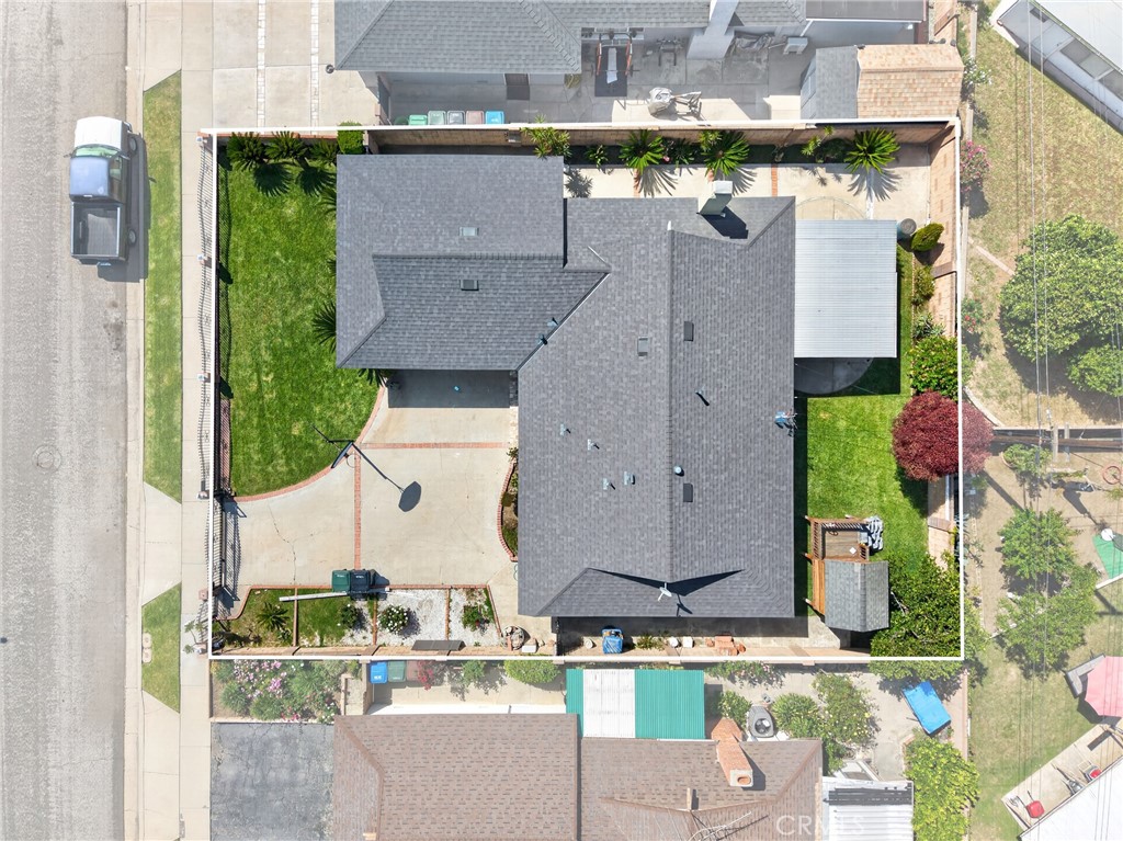 https://media.crmls.org/medias/b1bdb072-2021-4222-8be3-e0aba9f277e0.jpg?preset=X-Large