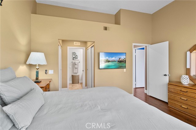 Detail Gallery Image 18 of 33 For 5 Robin Hill Ln, Laguna Hills,  CA 92653 - 3 Beds | 2/1 Baths
