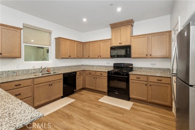 Detail Gallery Image 20 of 58 For 17 Medieval St, Merced,  CA 95341 - 4 Beds | 2/1 Baths