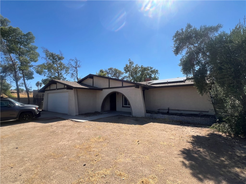 Detail Gallery Image 1 of 24 For 940 Cactus Ct, Barstow,  CA 92311 - 3 Beds | 2 Baths