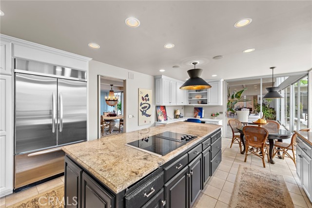 Detail Gallery Image 10 of 33 For 1401 Lincoln Ln, Newport Beach,  CA 92660 - 4 Beds | 5 Baths