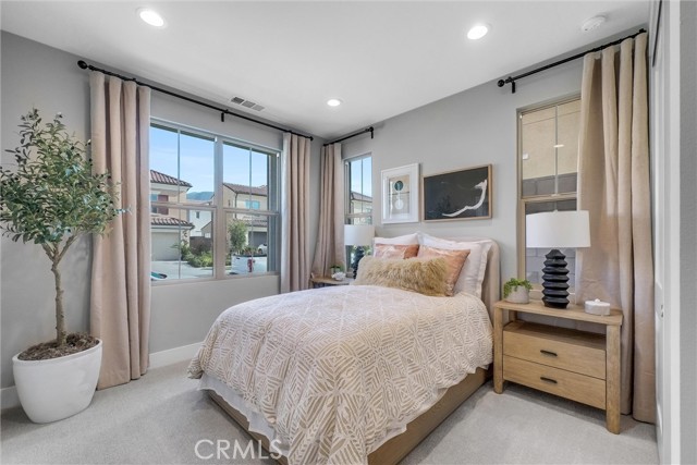 236 Collino, Irvine CA: https://media.crmls.org/medias/b1c02189-44e5-4a4f-ae8c-ee6d15b89e94.jpg