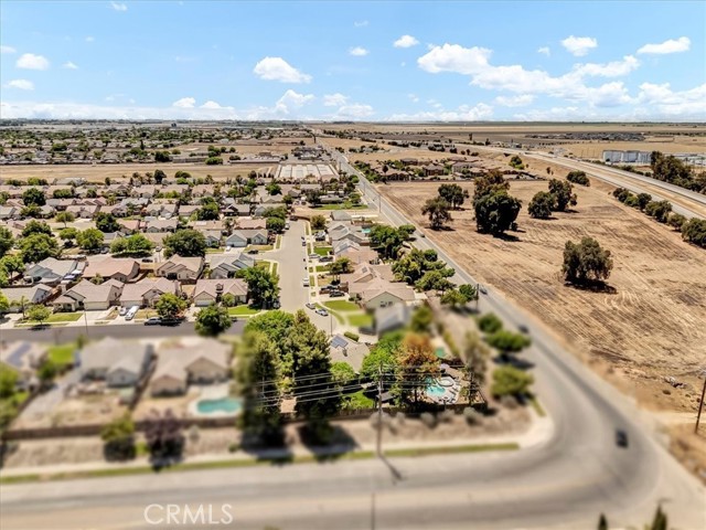 1774 Homestead Way, Lemoore CA: https://media.crmls.org/medias/b1c0b7df-8910-4b8c-8d9f-ead6f5ae9ffc.jpg