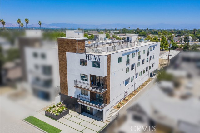 7018 Alabama Avenue, Canoga Park CA: https://media.crmls.org/medias/b1c0c71a-928c-47cc-a051-994beed25718.jpg