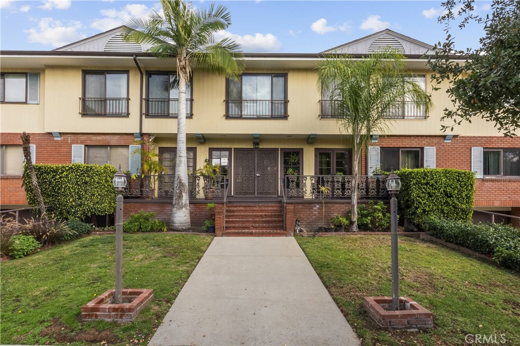 312 N Louise Street #210