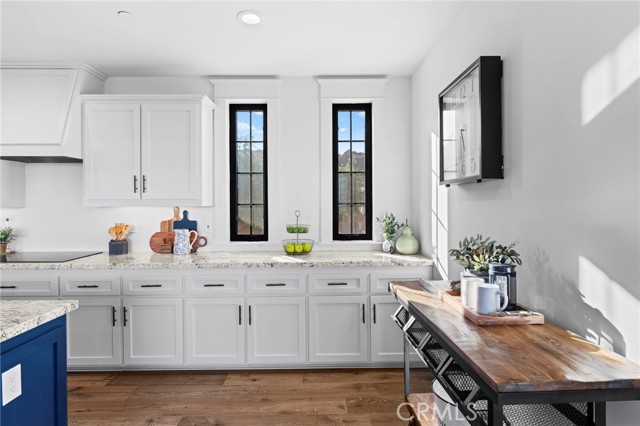 Detail Gallery Image 18 of 65 For 41950 Hacienda Dr, Murrieta,  CA 92562 - 4 Beds | 3/1 Baths