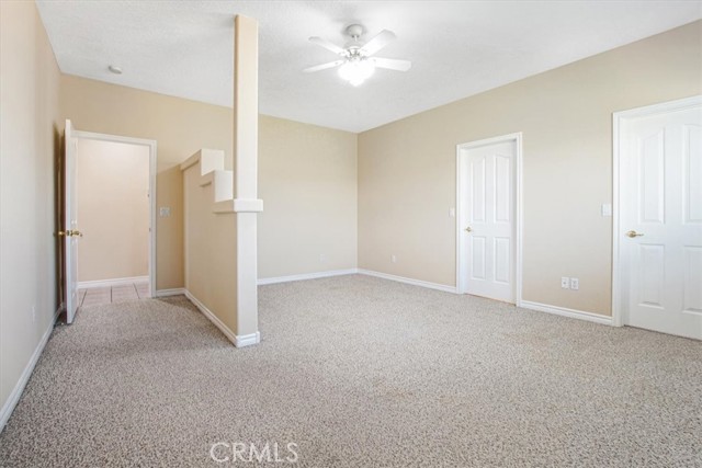 6940 Oak Vista Lane, Oak Hills CA: https://media.crmls.org/medias/b1c1f15d-b76d-48ab-a05c-597cd21f4b10.jpg