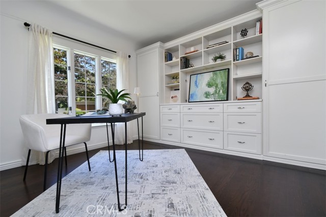 4058 Shadyglade Avenue, Studio City CA: https://media.crmls.org/medias/b1c3d523-5cb8-4a7c-9e51-1da0355e5d86.jpg