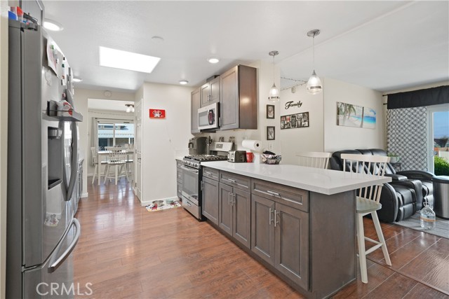 23011 Big Tee Drive, Canyon Lake CA: https://media.crmls.org/medias/b1c48039-8e46-4f48-81bd-3bf914ba68b7.jpg
