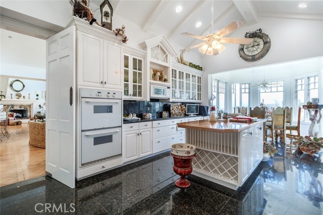 Detail Gallery Image 12 of 25 For 15589 Briarwood Dr, Sherman Oaks,  CA 91403 - 3 Beds | 3/2 Baths