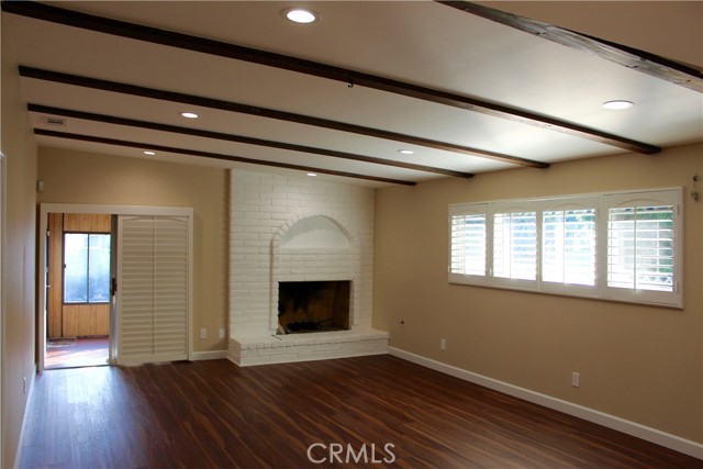 Detail Gallery Image 5 of 33 For 1556 23rd St, Manhattan Beach,  CA 90266 - 3 Beds | 2 Baths