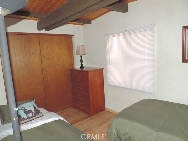 Detail Gallery Image 16 of 18 For 42554 Cedar Ave, Big Bear Lake,  CA 92315 - 2 Beds | 1 Baths