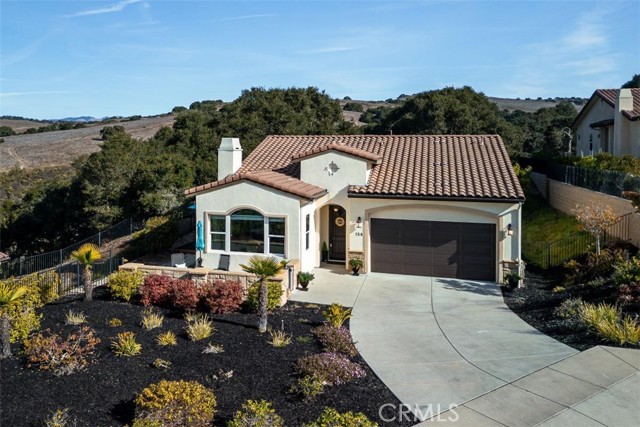 Detail Gallery Image 1 of 43 For 154 Clydell Ct, Pismo Beach,  CA 93449 - 3 Beds | 2/1 Baths