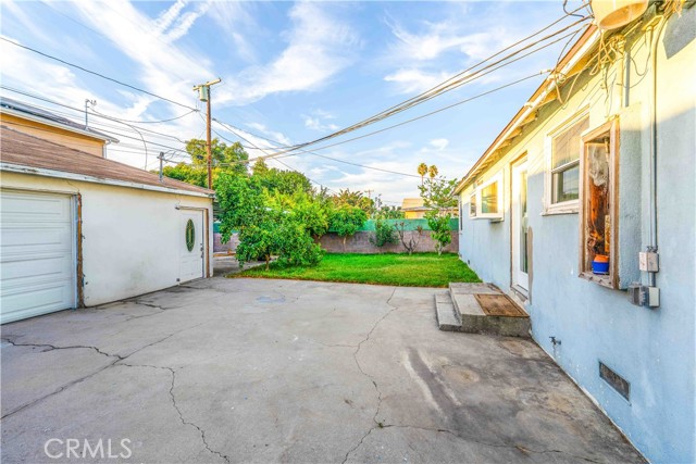 Detail Gallery Image 3 of 23 For 11267 Sampson Ave, Lynwood,  CA 90262 - 3 Beds | 1 Baths