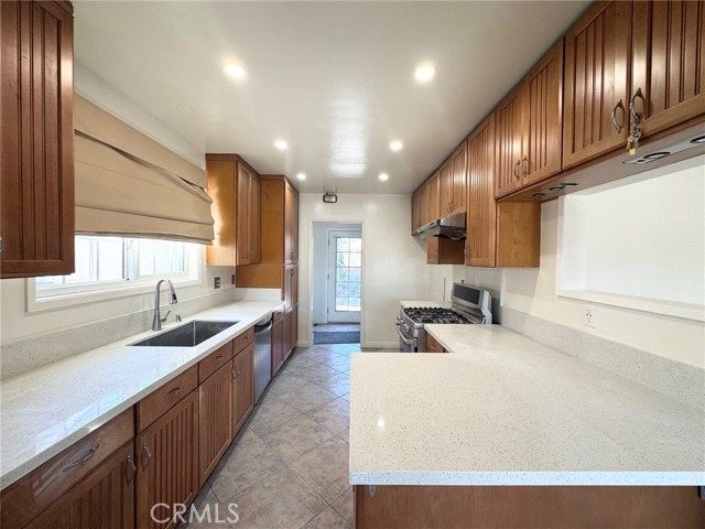 Detail Gallery Image 7 of 25 For 16407 Graystone, Norwalk,  CA 90650 - 3 Beds | 2 Baths