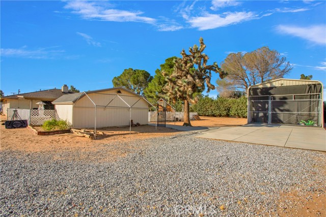 Detail Gallery Image 46 of 57 For 20782 Eyota Rd, Apple Valley,  CA 92308 - 4 Beds | 2 Baths