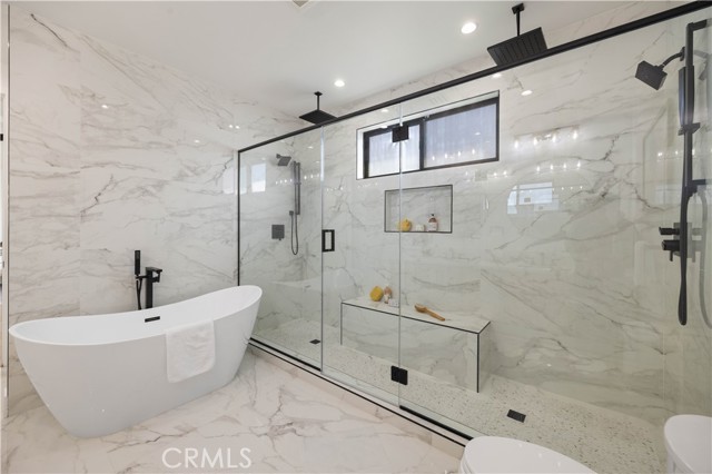 Detail Gallery Image 19 of 34 For 22002 Ocean Ave, Torrance,  CA 90503 - 4 Beds | 4/1 Baths