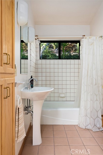 Detail Gallery Image 26 of 62 For 957 Skyline Dr, San Luis Obispo,  CA 93405 - 4 Beds | 2 Baths