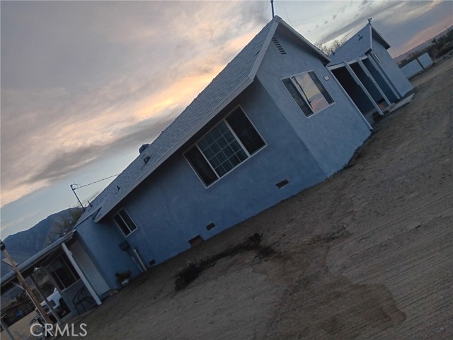 Detail Gallery Image 5 of 26 For 30107 Bourbon, Lucerne Valley,  CA 92356 - 3 Beds | 2 Baths