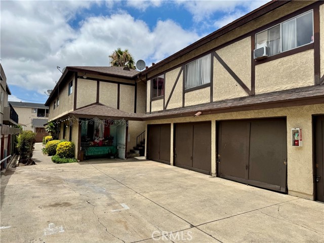 810 S Flower Street, Santa Ana CA: https://media.crmls.org/medias/b1c9e24b-96ff-41d4-ace4-5e58e777fb3d.jpg