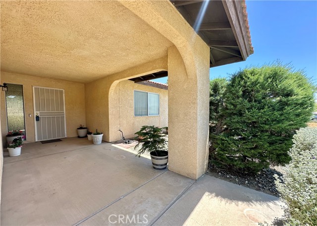 Detail Gallery Image 3 of 31 For 14804 Crofton Ln, Helendale,  CA 92342 - 3 Beds | 2 Baths