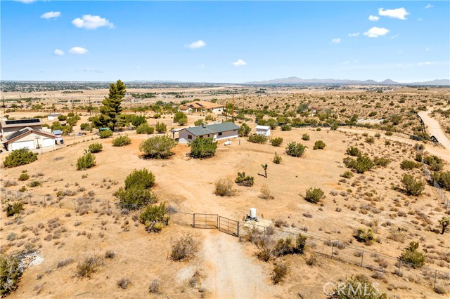 Detail Gallery Image 28 of 30 For 7950 Di Francesco St, Apple Valley,  CA 92308 - 3 Beds | 2 Baths