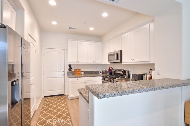 Detail Gallery Image 11 of 47 For 41976 Isadora #904,  Murrieta,  CA 92562 - 3 Beds | 2/1 Baths
