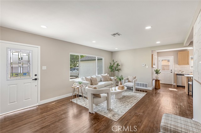 Detail Gallery Image 6 of 39 For 171 W Tudor St, Covina,  CA 91722 - 3 Beds | 2 Baths