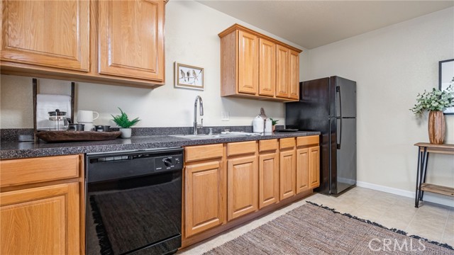 Detail Gallery Image 11 of 25 For 2099 Hartford Dr #21,  Chico,  CA 95928 - 3 Beds | 2 Baths