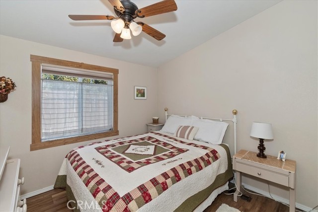 391 Montclair Dr, Big Bear City CA: https://media.crmls.org/medias/b1cb80ba-fdd7-4900-9ec1-0536a3df5c1f.jpg