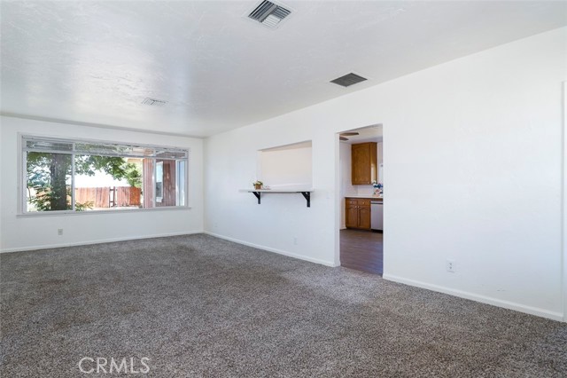 Detail Gallery Image 10 of 40 For 5357 W Avenue L, Lancaster,  CA 93536 - 3 Beds | 2 Baths