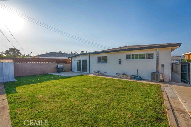534 W 224th Place, Carson CA: https://media.crmls.org/medias/b1ccf547-3460-4af7-bca8-f6cd6143635a.jpg