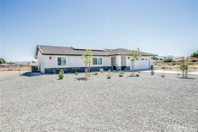 Detail Gallery Image 6 of 43 For 15797 Sago, Apple Valley,  CA 92307 - 3 Beds | 2 Baths