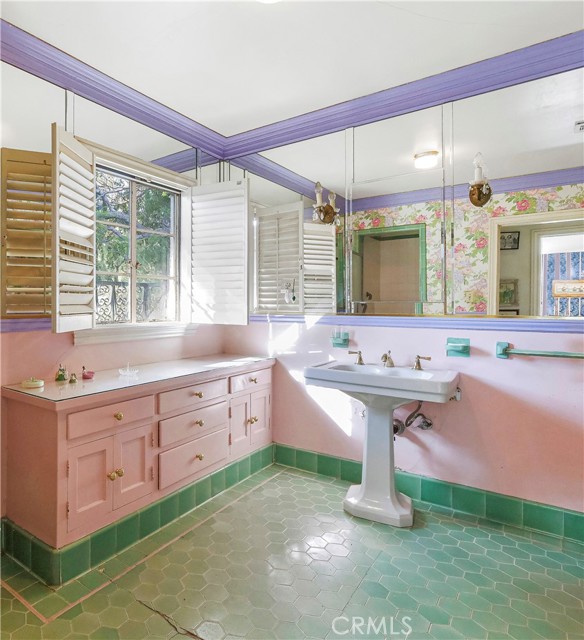 4200 Miraleste Drive, Rancho Palos Verdes, California 90275, 4 Bedrooms Bedrooms, ,4 BathroomsBathrooms,Residential,Sold,Miraleste,PV22024028