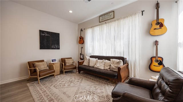 Detail Gallery Image 8 of 49 For 4173 Horvath St #105,  Corona,  CA 92883 - 3 Beds | 2/1 Baths