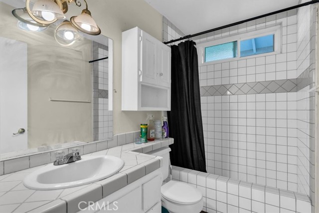 Detail Gallery Image 8 of 20 For 13806 Red Hill, Victorville,  CA 92395 - 4 Beds | 2 Baths