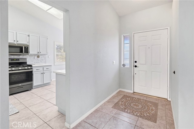 Detail Gallery Image 13 of 38 For 15615 Las Posas Dr, Moreno Valley,  CA 92551 - 3 Beds | 2 Baths