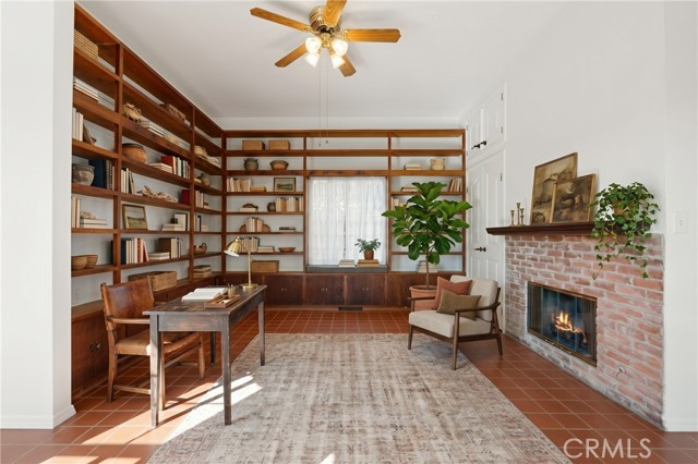 646 Avenue B photo 6