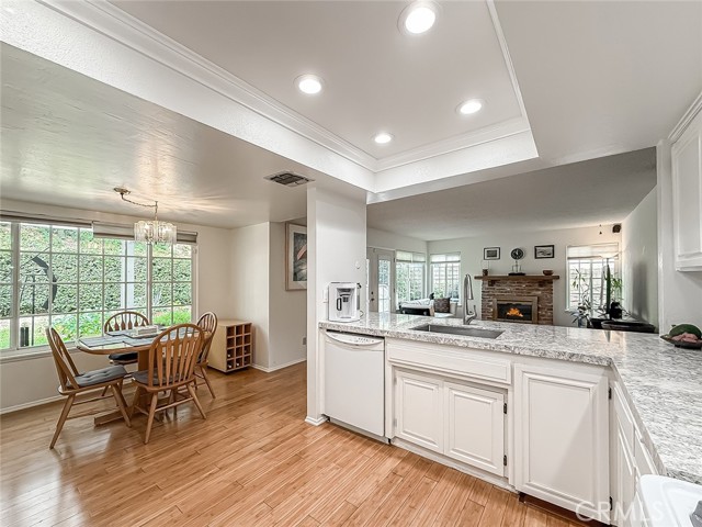 Detail Gallery Image 18 of 48 For 5021 Ambridge Dr, Calabasas,  CA 91301 - 4 Beds | 3 Baths