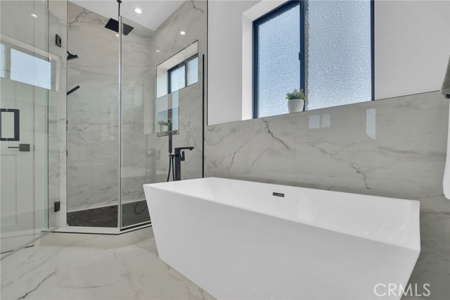 Primary Bathroom - soaking tub
