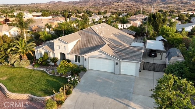 19247 Mountain Shadow Lane, Perris CA: https://media.crmls.org/medias/b1d16c2f-23e1-48f1-afa1-05771602f5d3.jpg