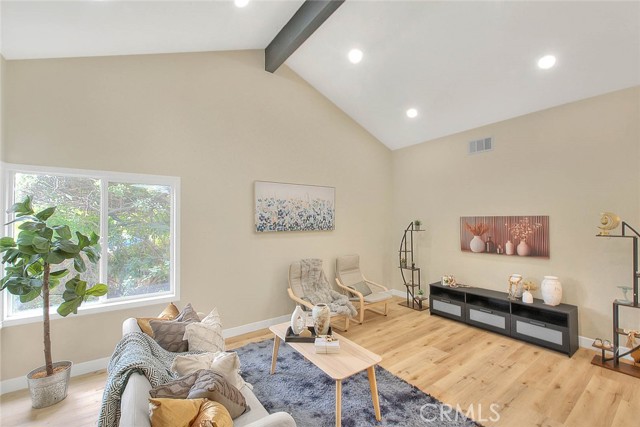 6087 Carol Avenue, Rancho Cucamonga CA: https://media.crmls.org/medias/b1d2b515-a734-4dd5-b2bf-93dc4ba86640.jpg