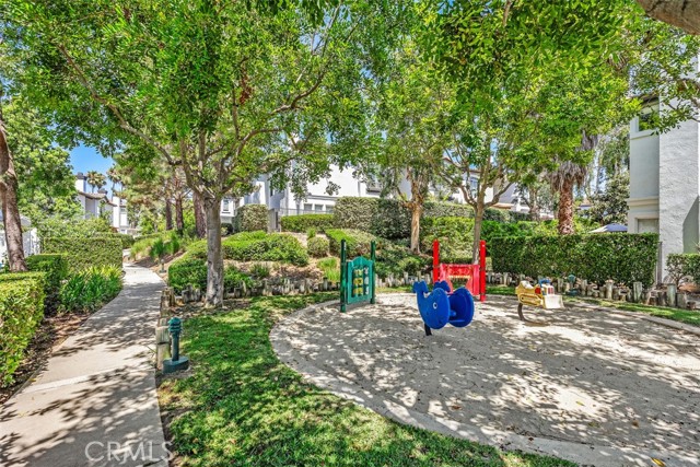 Detail Gallery Image 24 of 28 For 61 Rabano, Rancho Santa Margarita,  CA 92688 - 2 Beds | 2 Baths
