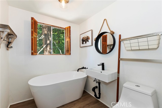 Detail Gallery Image 20 of 37 For 113 State Highway 173, Lake Arrowhead,  CA 92352 - 3 Beds | 2 Baths